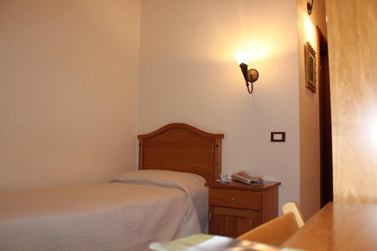 Hotel Ristorante L'Avvenire Gizzeria Εξωτερικό φωτογραφία